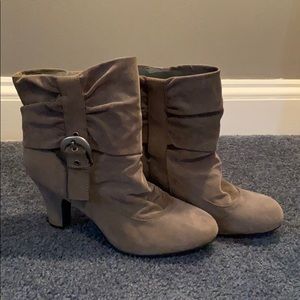 ankle boots